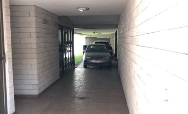 Casa en Venta Toluca colónia Cuauhtémoc acceso a dos calles, a 5 min del centro histórico. Salida rápida CDMX. Uso mixto Comercial y Habitacional