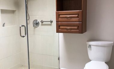 Casa en Venta Toluca colónia Cuauhtémoc acceso a dos calles, a 5 min del centro histórico. Salida rápida CDMX. Uso mixto Comercial y Habitacional