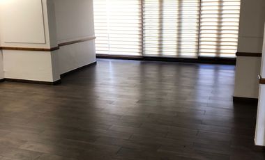 Casa en Venta Toluca colónia Cuauhtémoc acceso a dos calles, a 5 min del centro histórico. Salida rápida CDMX. Uso mixto Comercial y Habitacional