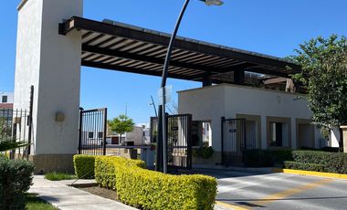 CASA en Mayorazgo del carmen EN VENTA!