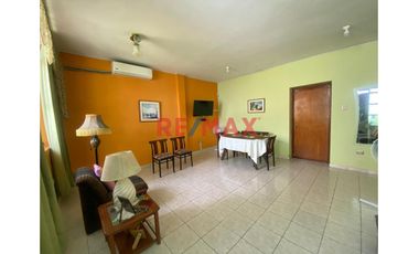 Venta De Casa A Precio De Terreno En Urb. Miraflores // ID: 1135443