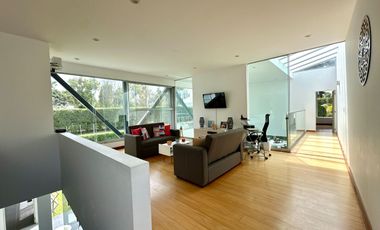 Hermosa casa  con piscina y arquitectura de lujo 🏡💎
