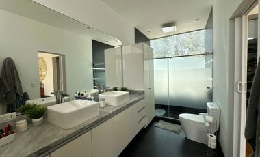 Hermosa casa  con piscina y arquitectura de lujo 🏡💎