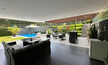 Hermosa casa  con piscina y arquitectura de lujo 🏡💎