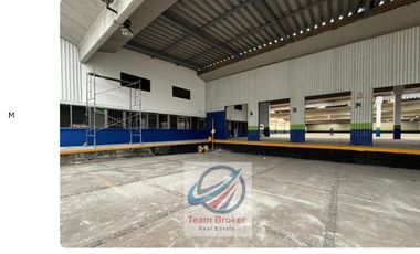 MAGNÍFICA BODEGA DE 10,193 M2 DENTRO DE PARQUE CON SEGURIDAD 24/7 ANDENES. ENTREGA INMEDIATA.