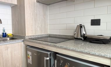 ¡Hermoso y Moderno Departamento AMOBLADO En Club Hípico!