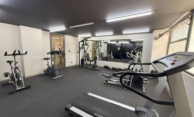 ¡Hermoso y Moderno Departamento AMOBLADO En Club Hípico!
