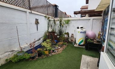 EN VENTA ACOGEDORA CASA EN SECTOR RESIDENCIAL SOLAR DE PEÑUELAS