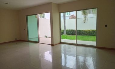 Casa en Venta en Valle Real coto Arboledas, Zapopan, Jalisco