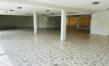 Se vende propiedad comercial