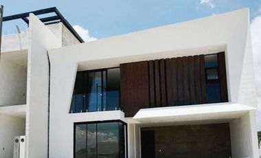 CASA RESIDENCIAL EN VENTA