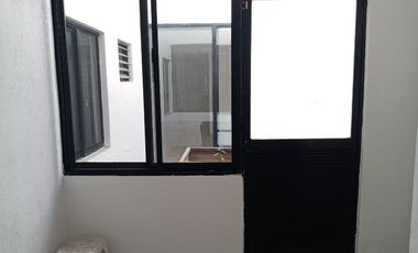 PLAZA DEL SOL A 3 CUADRAS AMPLIO DEPTO DE 180 M2. IDEAL PARA OFICINA O CASA HABITACION