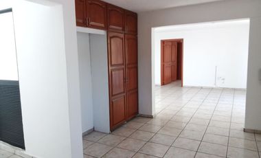 PLAZA DEL SOL A 3 CUADRAS AMPLIO DEPTO DE 180 M2. IDEAL PARA OFICINA O CASA HABITACION