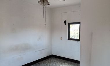 AMECA CASA CENTRICA EN VENTA  CON BUENA UBICACIÓN A 5 CUADRAS DE LA PLAZA PRINCIPAL