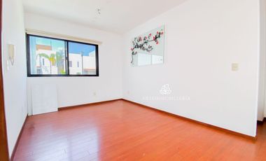CASA BOSQUE ESMERALDA. ZONA ESMERALDA, SOLO 2 PISOS! VIVE EN LA CASA QUE FLEJA TU EXITO!