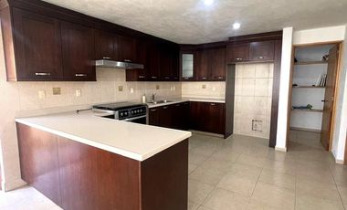Casa en Venta en Zamarrero, San Miguel, Zinacantepec, Estado de México