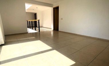 Casa en Venta en Zamarrero, San Miguel, Zinacantepec, Estado de México