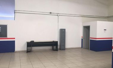 AMPLIA BODEGA EN RENTA CON EXCELENTE UBICACIÓN EN EL CENTRO DE LA CIUDAD