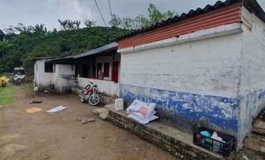 EN VENTA FINCA CAFETERA DE 120 CUADRAS EN SANTUARIO,RISARALDA