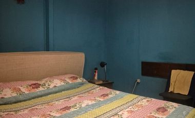 GRAN CASA ANTIGUA PARA REFACCIONAR