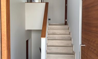 Casa nueva 140M2  4D 4B