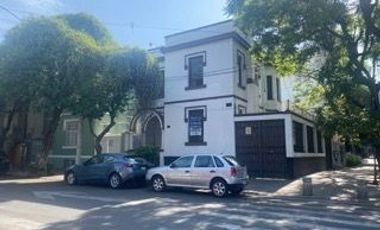 Casa en Venta con uso de suelo en zona de restaurantes en la col. Roma