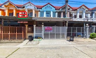 ทาวน์เฮาส์ หมู่บ้าน แพรมาพร คลอง 4 เนื้อที่ 18 ตรว. ซ.รังสิต-นครนายก 91 ถนนรังสิต-นครนายก ต.บึงยี่โถ อ.ธัญบุรี จ.ปทุมธานี