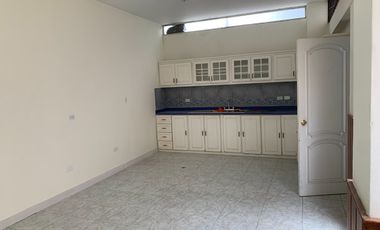 Arriendo edificio sector centro norte de quito apto para empresa