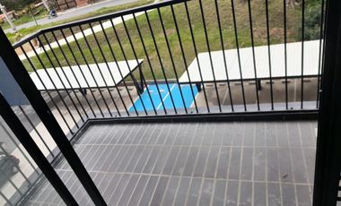 APARTAMENTO EN ARRIENDO CON MUY BUENA UBICACION CENTRAL