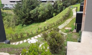 APARTAMENTO EN ARRIENDO CON MUY BUENA UBICACION CENTRAL