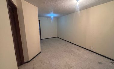 CASA EN VENTA EN JARDINES DE LA CRUZ