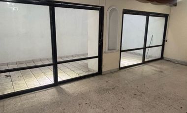 CASA EN VENTA EN JARDINES DE LA CRUZ