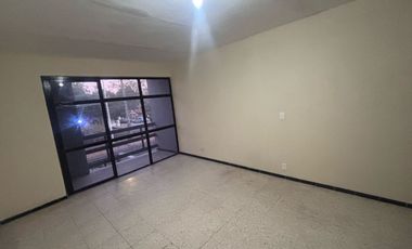 CASA EN VENTA EN JARDINES DE LA CRUZ