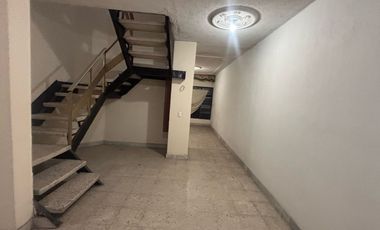 CASA EN VENTA EN JARDINES DE LA CRUZ