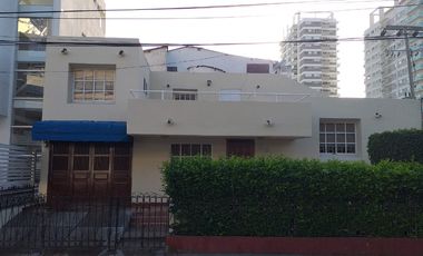 VENDO CASA ESQUINA BARRIO MANGA