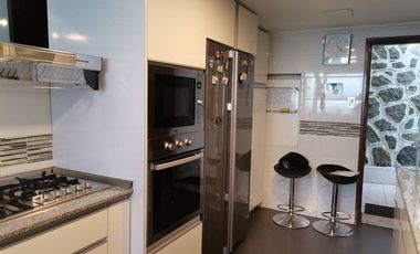 Casa en venta con hermosa vista al mar, Reñaca.