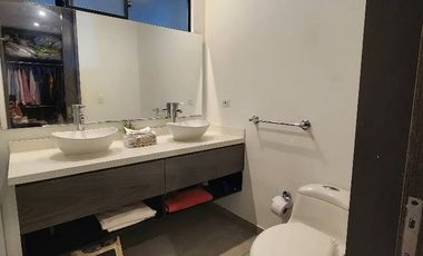 APARTAMENTO PRIMER PISO, PONDEROSA CAMPESTRE 100 MTS 3 HABITACIONES, 2 PARQUEADEROS   3 BAÑOS, SALA COMEDOR, COCINA, LAVANDERIA,  PATIO CUBIERTO, BALC