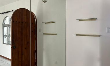 ALQUILO DEPARTAMENTO TIPO SUITE EN URDESA