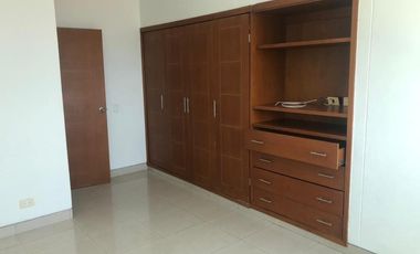 VENDO APTO EN CASTILLOGRANDE - AVENIDA PIÑANGO