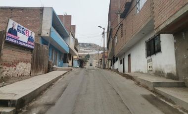 Se Vende casa de 2 pisos cerca al Nuevo Hospital Oncológico Regional- Ventanilla