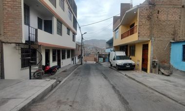 Se Vende casa de 2 pisos cerca al Nuevo Hospital Oncológico Regional- Ventanilla