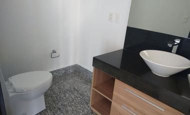 EN TOWERS BOSQUE REAL HERMOSO DEPTO PISO 7 2 REC. 2.5 BAÑOS Y CUARTO DE SERVICIO