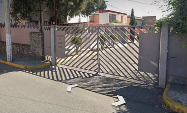 Casa en venta en Col. Ciprés Toluca