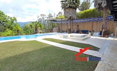 Guatape Casa Campestre en Venta
