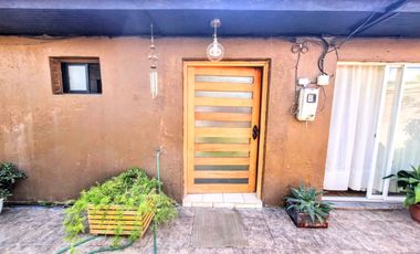 Casa Con Gran Terreno 4d/3b En Microbarrio. El Bosque