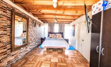 Casa Con Gran Terreno 4d/3b En Microbarrio. El Bosque