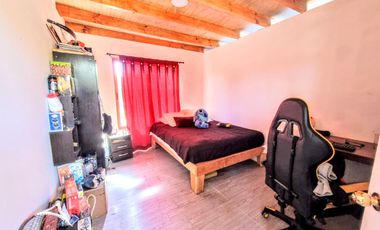 Casa Con Gran Terreno 4d/3b En Microbarrio. El Bosque