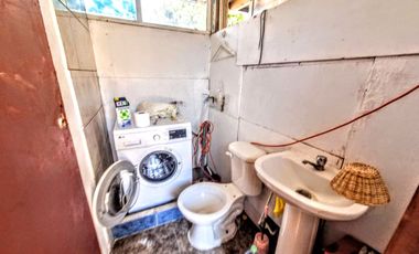 Casa Con Gran Terreno 4d/3b En Microbarrio. El Bosque