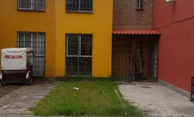 CASA EN REMATE, EN LOS PORTALES