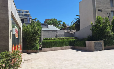 Boulevard Paseo Varas. Antonio Varas / Providencia